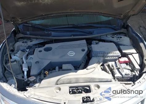 2015 Nissan Altima 2.5/2.5 S/2.5 Sl/2.5 Sv z USA, uszkodzony, nr VIN 1N4AL3AP8FC464773